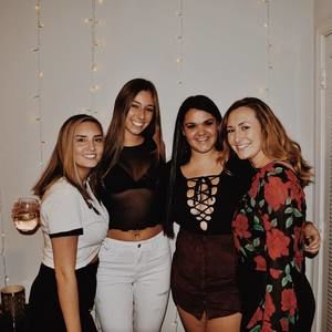 Meet your Posher, Sabrina